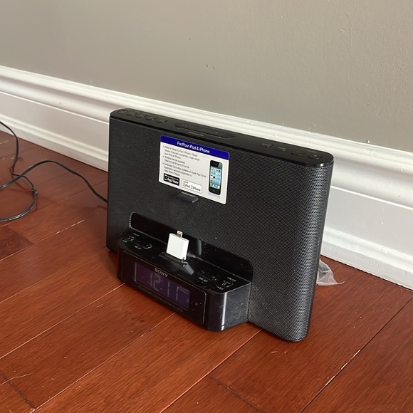 SONY personal docking system ICF-CS15iP - Picture 4 of 6